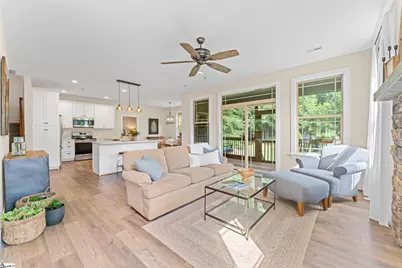 209 Crimson Glory Way, Travelers Rest, SC 29690 - Photo 7