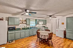 240 Canady Rd, Wellford, SC 29385 - Photo 15