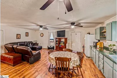 240 Canady Road, Wellford, SC 29385 - Photo 11