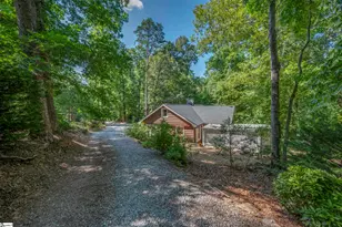 415 E Lakeshore Dr, Landrum, SC 29356 - Photo 31