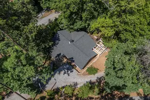 415 E Lakeshore Dr, Landrum, SC 29356 - Photo 41