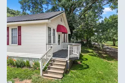 8149 Hill Street, Boiling Springs, SC 29316 - Photo 3