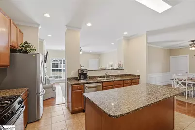211 Louisville Drive, Greenville, SC 29607 - Photo 9