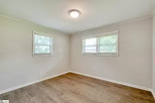 1291 Montview St, Spartanburg, SC 29307 - Photo 9