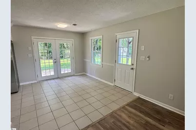 228 Greenridge Drive, Moore, SC 29369 - Photo 9