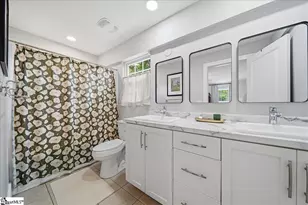 902 E Lee Rd, Taylors, SC 29687 - Photo 19