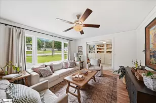 902 E Lee Rd, Taylors, SC 29687 - Photo 13