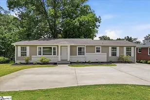 902 E Lee Rd, Taylors, SC 29687 - Photo 3