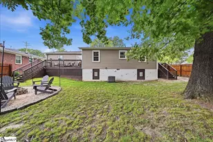 902 E Lee Rd, Taylors, SC 29687 - Photo 35