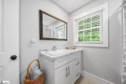 902 E Lee Road, Taylors, SC 29687 - Photo 25
