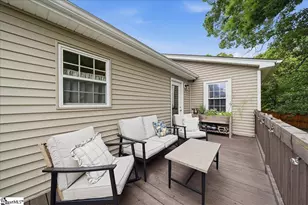 902 E Lee Rd, Taylors, SC 29687 - Photo 29