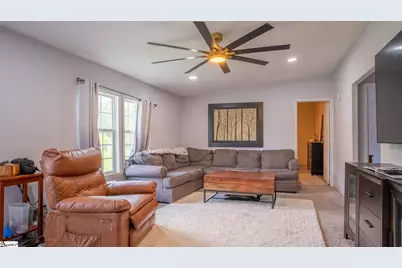 13869 S Highway 101, Gray Court, SC 29645 - Photo 5