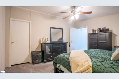 13869 S Highway 101, Gray Court, SC 29645 - Photo 17