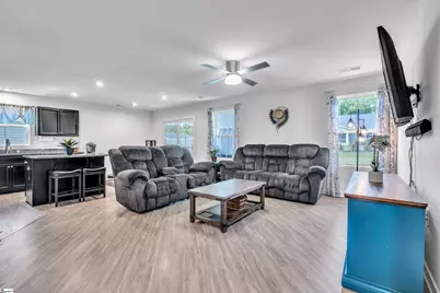 114 Sylvester Street, Fountain Inn, SC 29644 - Photo 5