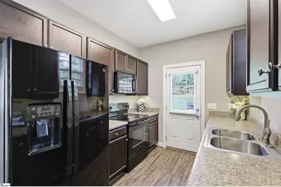 505 W D Avenue, Easley, SC 29640 - Photo 7