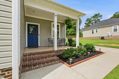 505 W D Avenue, Easley, SC 29640 - Photo 27