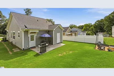 505 W D Avenue, Easley, SC 29640 - Photo 23