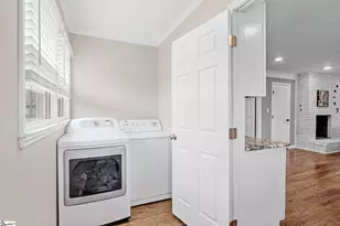 204 Greenacre Rd, Greenville, SC 29607 - Photo 17