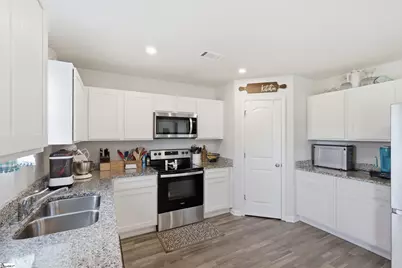 1047 Dobson Meadows Drive, Greer, SC 29651 - Photo 9