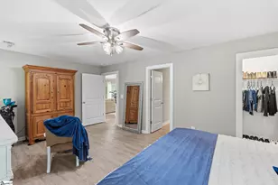 7607 S Old Laurens Rd, Gray Court, SC 29645 - Photo 17