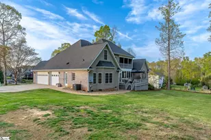 127 Warren Dr, Easley, SC 29640 - Photo 5