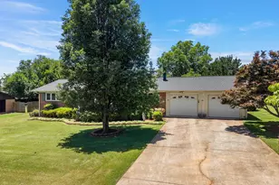 2016 Evergreen Dr, Boiling Springs, SC 29316 - Photo 3
