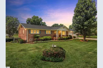 2016 Evergreen Drive, Boiling Springs, SC 29316 - Photo 1