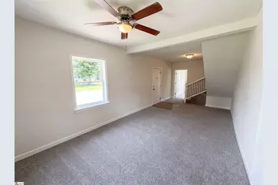 202 E Centennial Street, Clinton, SC 29325 - Photo 3