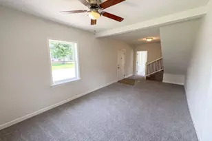 202 E Centennial St, Clinton, SC 29325 - Photo 3