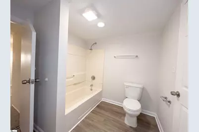 202 E Centennial Street, Clinton, SC 29325 - Photo 11