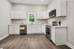 303 E Park Ave, Spartanburg, SC 29306 - Photo 9