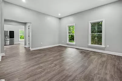 303 E Park Avenue, Spartanburg, SC 29306 - Photo 7