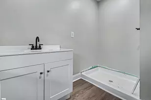 303 E Park Ave, Spartanburg, SC 29306 - Photo 27