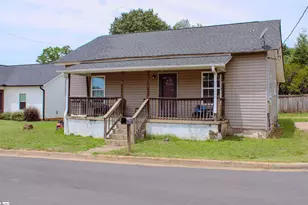 11 5th St, Greer, SC 29651 - Photo 3
