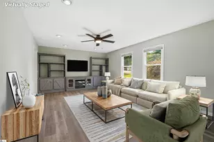 303 Jamie Ct, Boiling Springs, SC 29316 - Photo 3