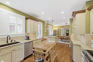 203 W Earle St, Greenville, SC 29609 - Photo 11