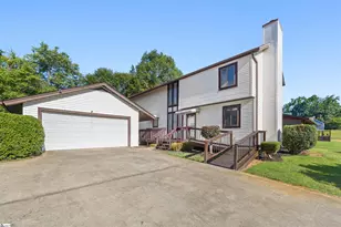 1105 Charter Oak Dr, Taylors, SC 29687 - Photo 1