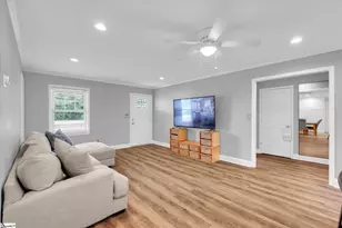 3202 Locust Hill Rd, Taylors, SC 29687 - Photo 7
