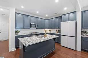 32 Peckham St, Greenville, SC 29607 - Photo 11