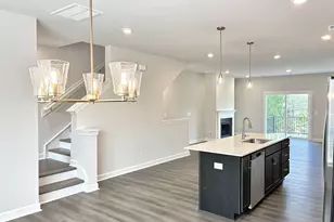 25 Pikewood Ln, Greenville, SC 29607 - Photo 3