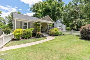 11 Tabor St, Greenville, SC 29609 - Photo 3