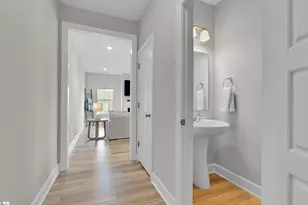311 Hollenbeck Pl, Greenville, SC 29607 - Photo 5