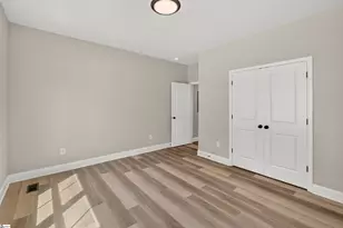 136 S Church St, Duncan, SC 29334 - Photo 9