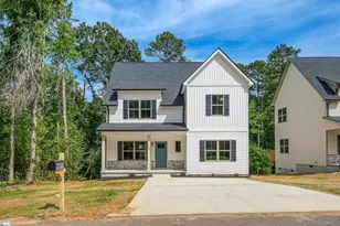 136 S Church St, Duncan, SC 29334 - Photo 1
