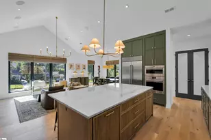 725 Bennett St, Greenville, SC 29609 - Photo 13