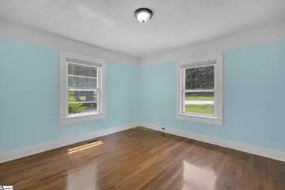 107 W Marion Road, Greenville, SC 29617 - Photo 17