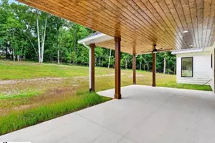 501 W Peninsula Dr, Laurens, SC 29360 - Photo 15