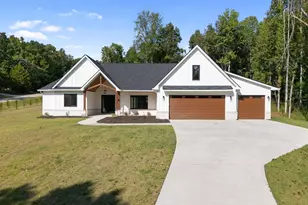 501 W Peninsula Dr, Laurens, SC 29360 - Photo 1