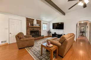 220 Millwood Ln, Wellford, SC 29385 - Photo 11