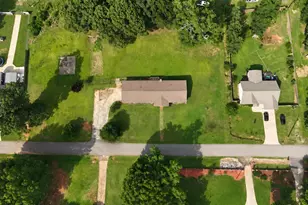 220 Millwood Ln, Wellford, SC 29385 - Photo 5